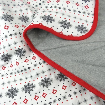 Honest Baby Organic Holiday Blanket 4 Honest Baby Organic Holiday Blanket - Image 2