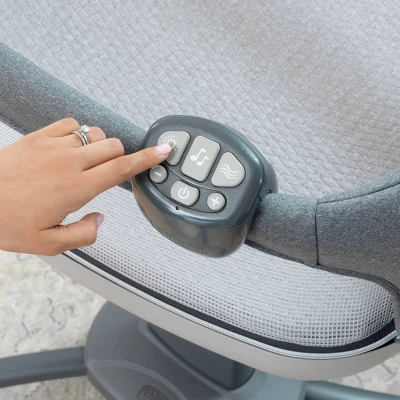 Chicco Close To You 3 In 1 Bedside Bassinet Heather Gray 7 Chicco Close To You 3 In 1 Bedside Bassinet Heather Gray - Image 5