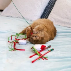 Midlee Christmas Cat Wand With Ribbon - 3 Pack -PawHut || Nylabone || Northlight Gifts Shop GUEST 49651ce2 2794 4e2c bec9 dc7bd48dde4a